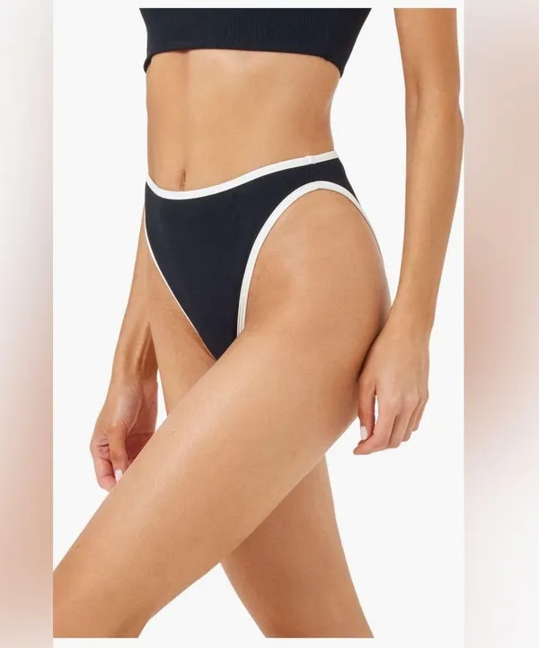 L*Space Adalyn Contrast Top, Size medium, $99 - Image 5
