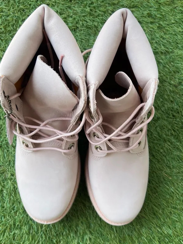 Timberland Women's Lace-Up Boots in Pale Pink - Image 3