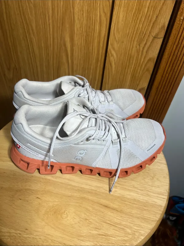 On Running White and Orange Women's Athletic Sneakers Size 7 - Image 4