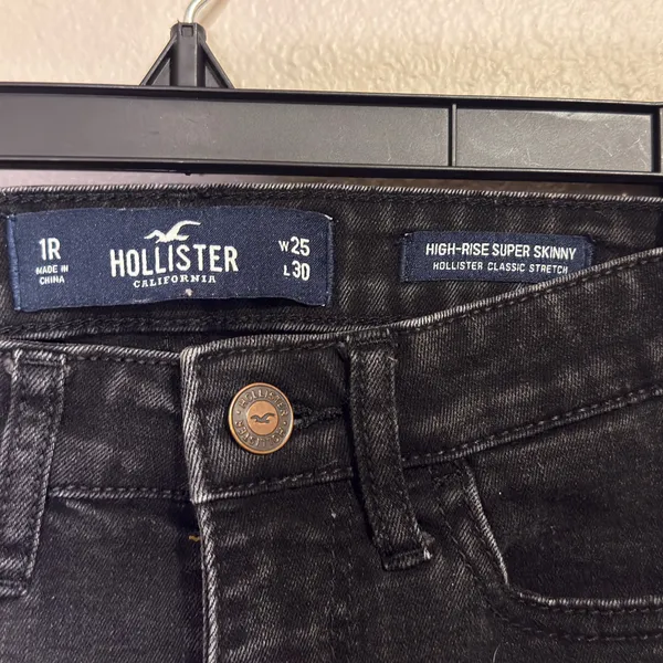 Hollister Distressed Skinny Jeans - Image 3