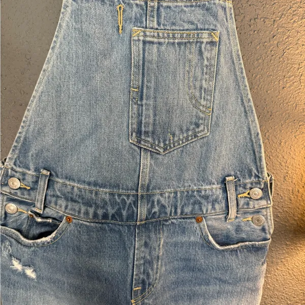 Levi’s Stylish Blue Denim Shortall - Image 3