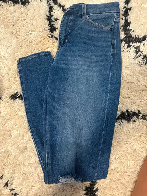 American Eagle Jeans - Image 2