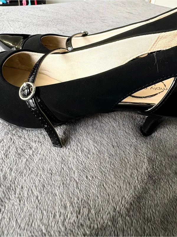 Simply Comfort Lifestyle Black Mary Jane Kitten Heels Size 7.5 - Image 4