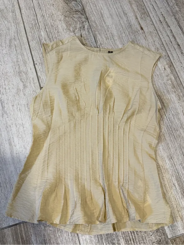 Anthropologie The Della Pleated-Waist Shell Top - Image 4