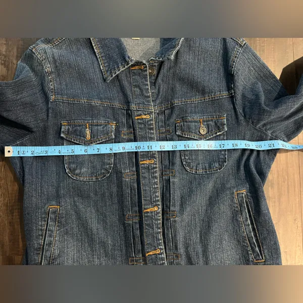 St. John's Bay women’s Blue Jean Jacket SIZE XL - Image 9