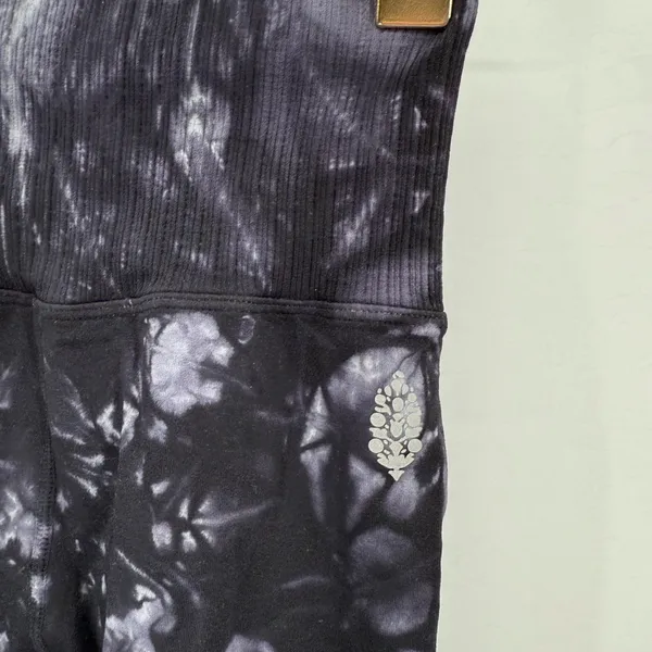 FP Movement by FREE People, Good Karma Performance Capri Legging size‎ xs / s - Image 7