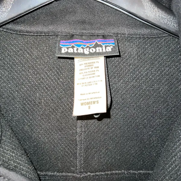 Patagonia Hard Shell Black Zip Up Jacket Women’s Small - Image 2