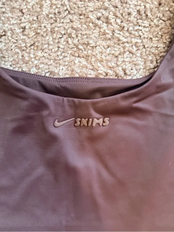 Nike x Skims SCOOP NECK BRA TOP in phoenix womens size large NWT - Image 12