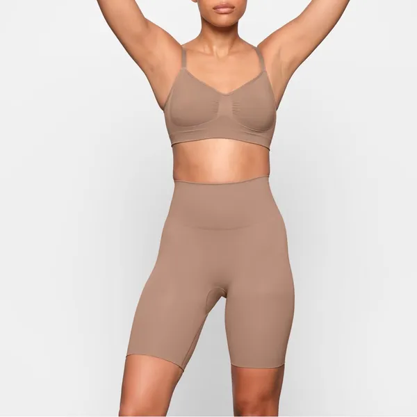 SKIMS‎ SEAMLESS SCULPT BUTT LIFTING SHORT size M - Image 4