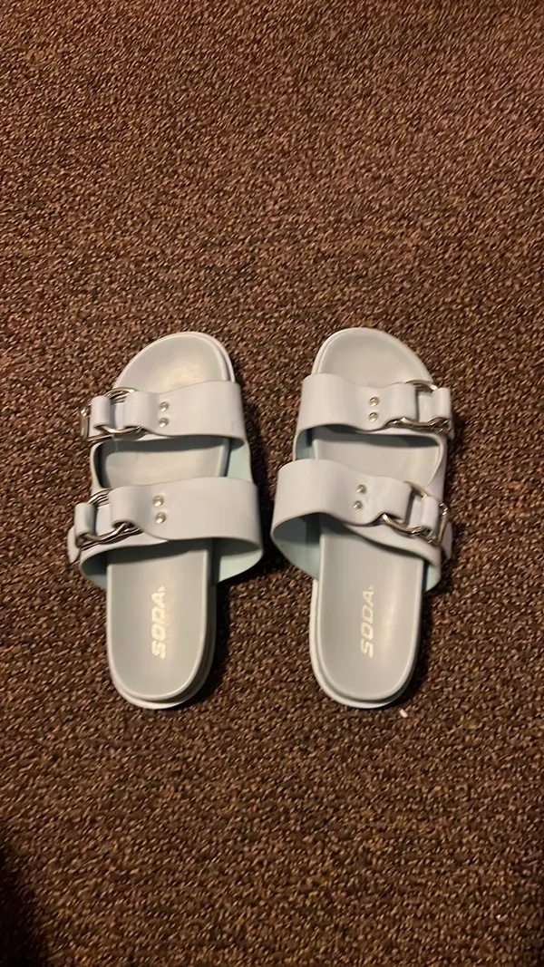 Women’s slip on sandals - Image 2