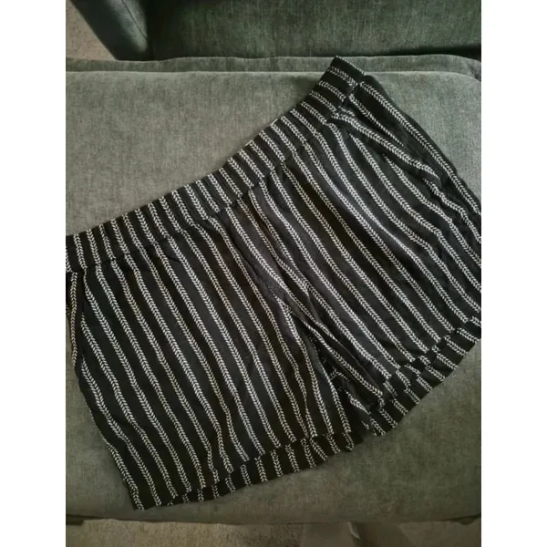 New Mid-rise shorts soft X-Large XL - Image 2