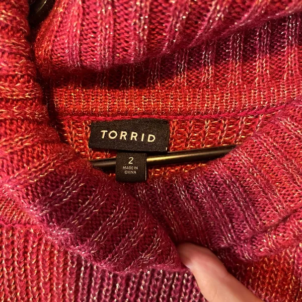 Torrid‎ Cold Shoulder Metallic Pullover Sweater Size 2X Red Metallic Knit New - Image 3