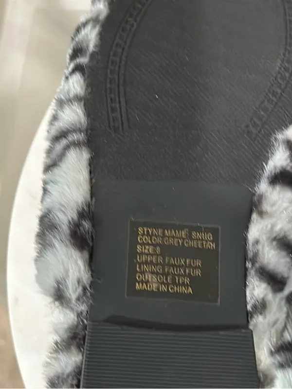 Vintage Havana Grey Cheetah Snug Slides - Image 5