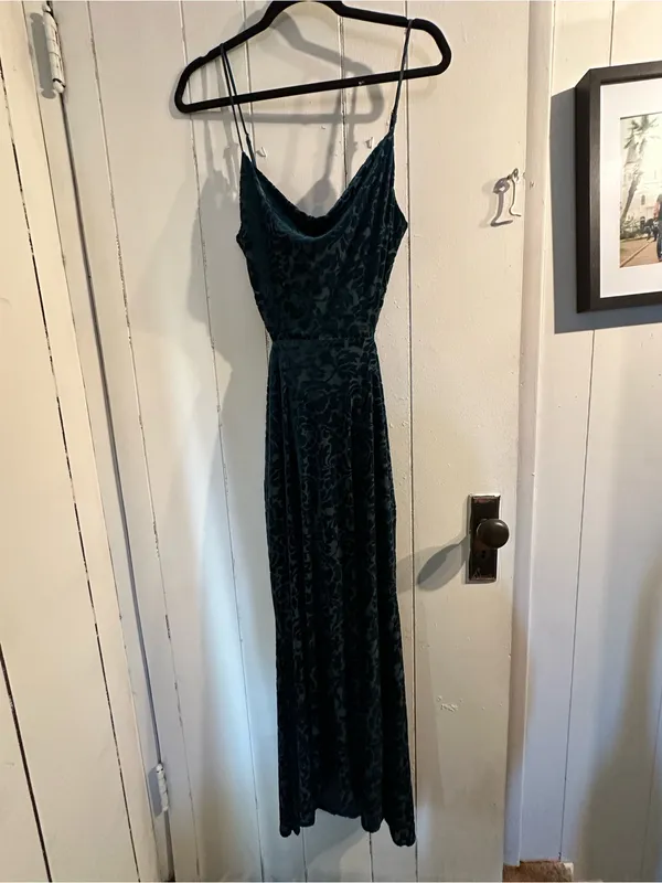 AKIRA NWT Elegant Teal Green Velvet Slip Dress with Floral Burnout side cutout - Image 6