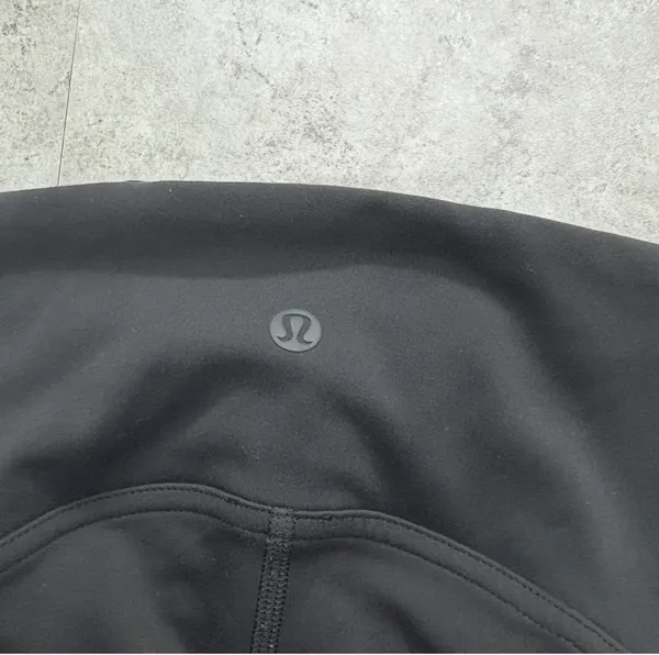 Lululemon Fast & Free leggings size 6 - Image 3