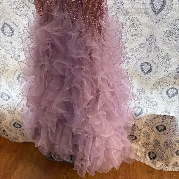 Mac Duggal Lavender Blingy‎ Ruffle Hem Prom Dress Size 6 - Image 7