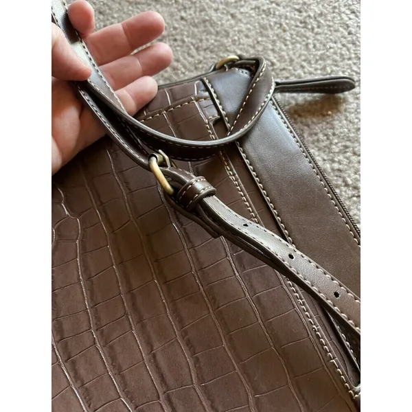 St. John’s Bay Brown Croc Embossed Crossbody Bag Tassel Fall Y2K No - Image 4