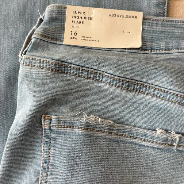 Women’s American Eagle Jeans - Image 8