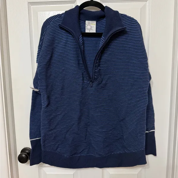 AERIE offline blue ribbed 1/4 zip pullover sweater‎ white sleeve stripes medium - Image 2