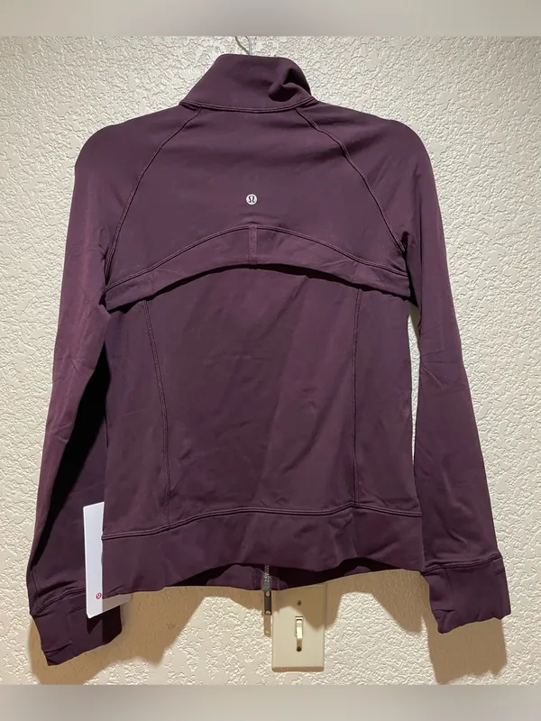 Lululemon NWT Define Track Zip-Up Jacket in Black Plum Purple Lion Size 2 - Image 6