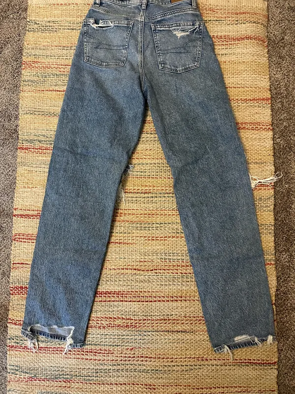 American Eagle Jeans - Image 4
