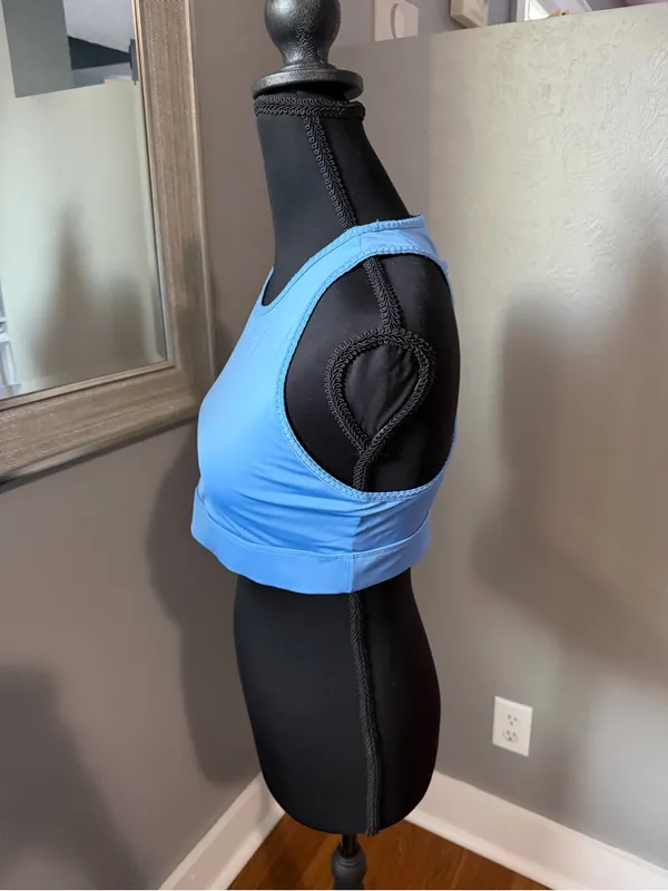 Fabletics Medium 2 Sports Bra Bundle Green & Blue - Image 8