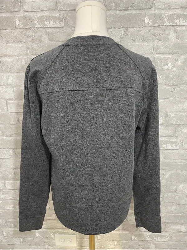 Lululemon On-Track Crew
Heathered Black - Image 4