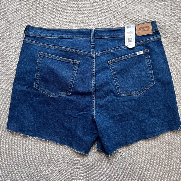 Signature Levi Strauss Hi Rise 5" Shorts Sz 24 - Image 3
