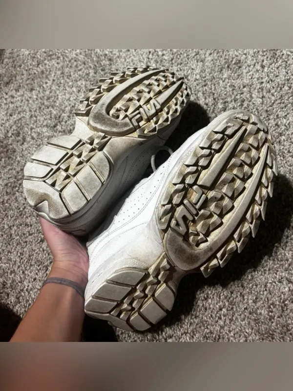 fila disruptor 2 Size 8.5 - Image 4