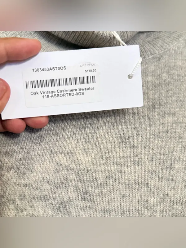 Reformation turtle neck cashmere sweater - Image 6
