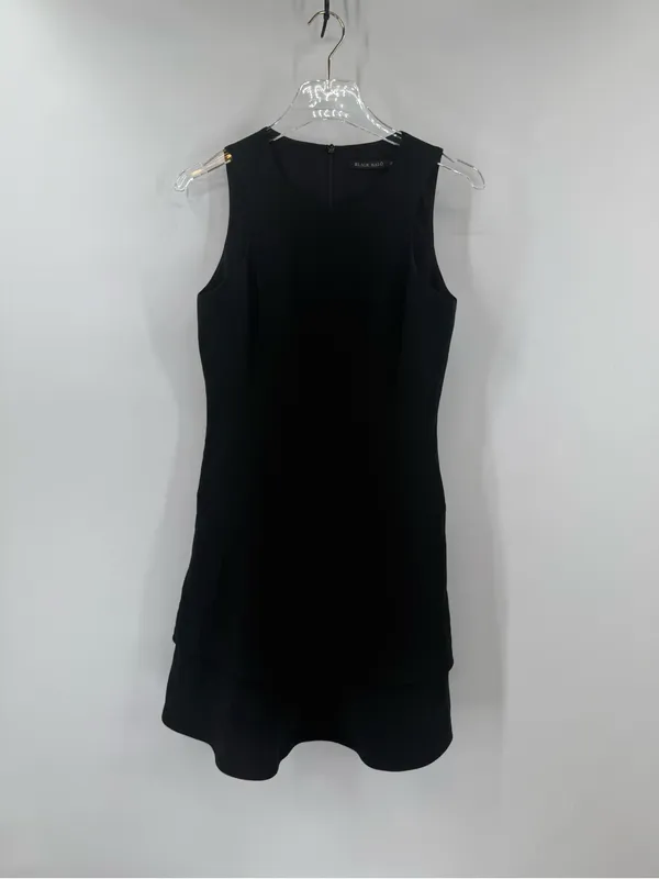 Black Halo black tiered mini dress size 4 - Image 3