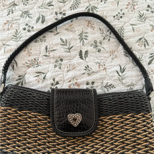 Brighton Sydney Black Tan Straw Handbag Heart Charm - Image 3