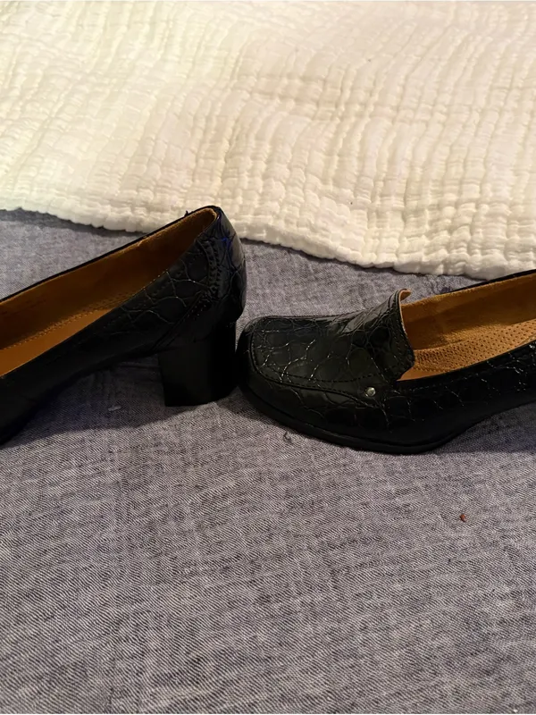 Naturalizer Black Croc-Embossed Slip-On Loafers - Image 4