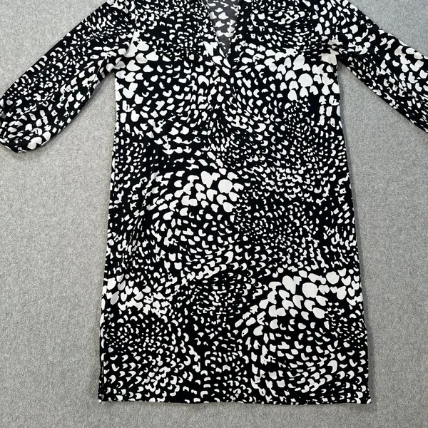 Banana Republic Shift Dress Black White Womens X-Small V-Neck 3/4 Balloon Sleeve - Image 5