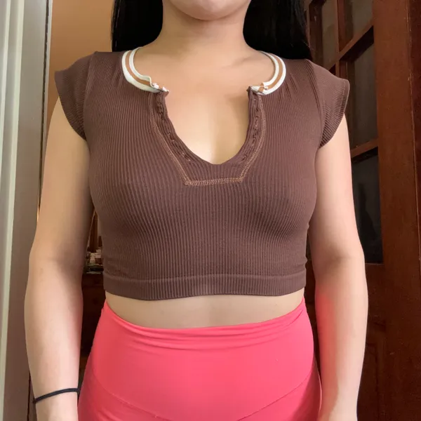 crop top - Image 2