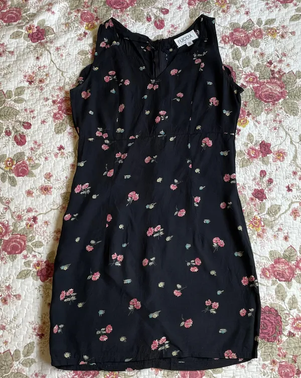 Fuccia Vintage Bodycon Floral Dress - Image 3