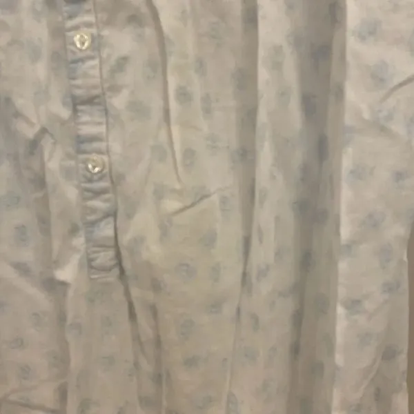 Eileen West classic nightgown size small - Image 2