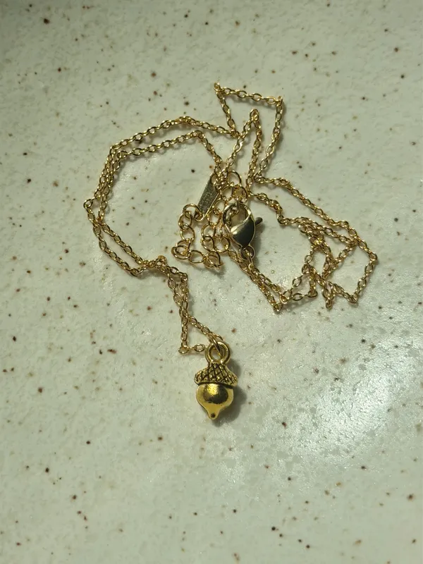 Handmade antique gold tone acorn cute fairy vintage style necklace🍂🐿🍃 - Image 4