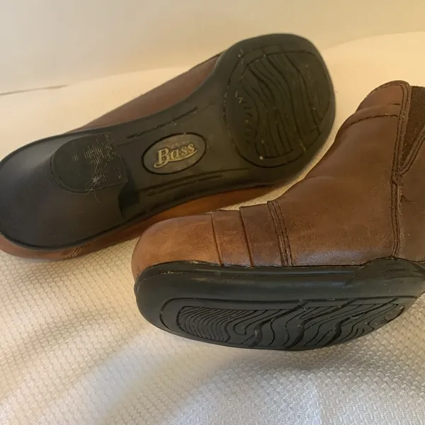 Bass Bertie Women’s Size 8 Boho Artsy Casual Brown Leather Clogs Slip-On Shoes - Image 6