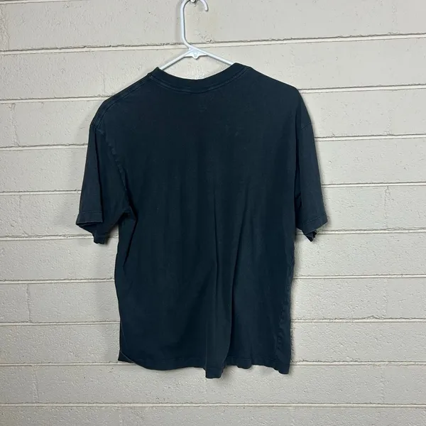 Willie Nelson Black Band Tee size M Size M - Image 2
