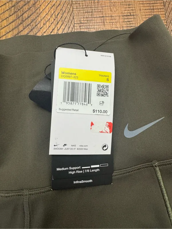 Nike Olive Green High-Waist Performance Leggings with Pockets - Image 2