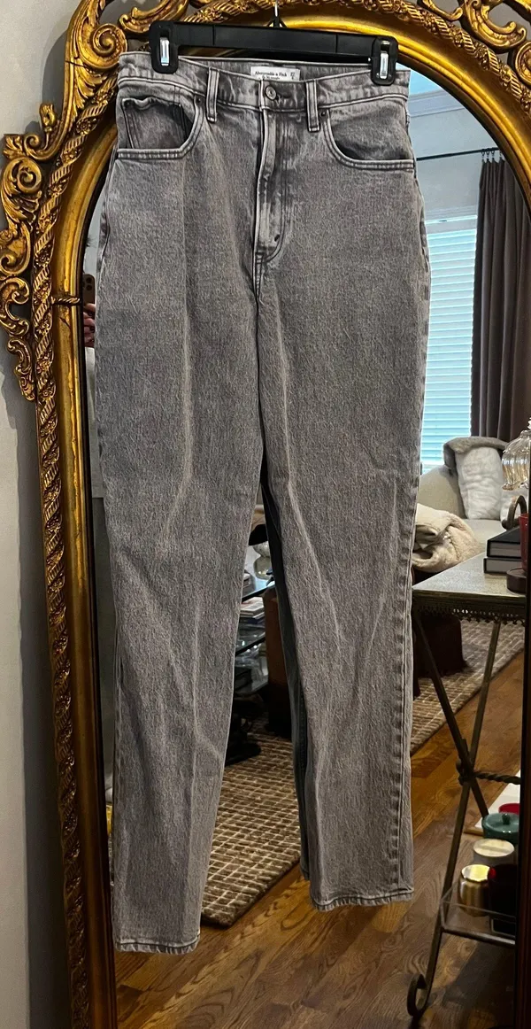 Abercrombie Jeans - Image 2