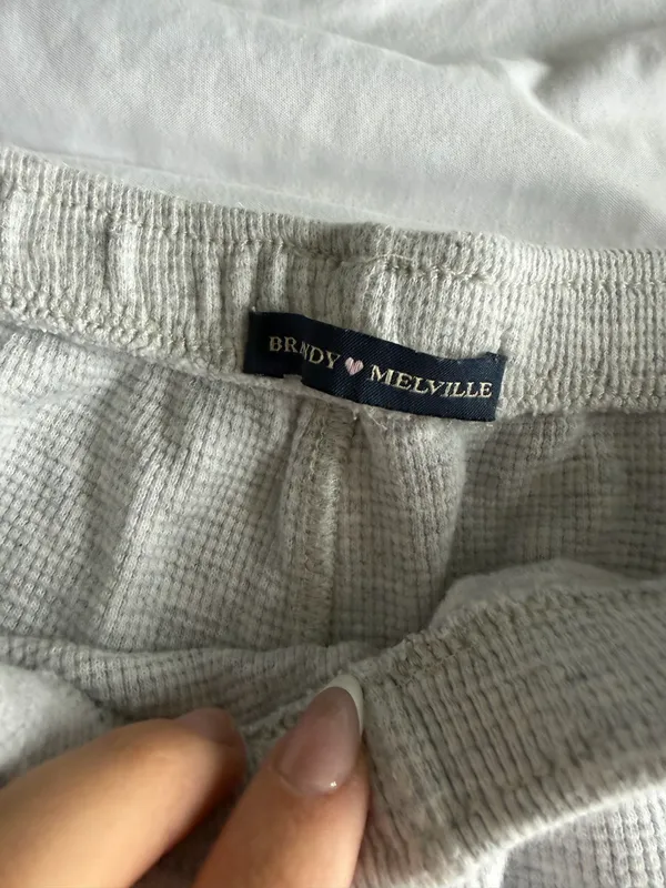 light grey brandy waffle knit shorts - Image 3
