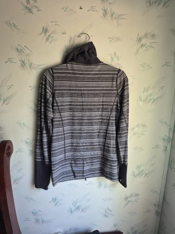 Lululemon Stride Jacket 6 - Image 6