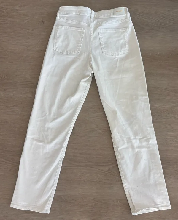 Express White Boyfriend Ripped Jeans - Image 2