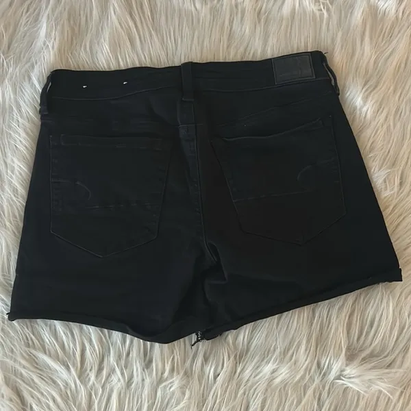 AMERICAN EAGLE Shorts Women’s Size 8 AE NE(X)T LEVEL STRETCH Mid Rise Shorts - Image 5