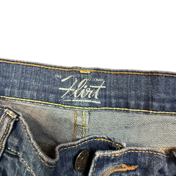 Old Navy The Flirt Bootcut Jeans Size 6 Short - Image 2