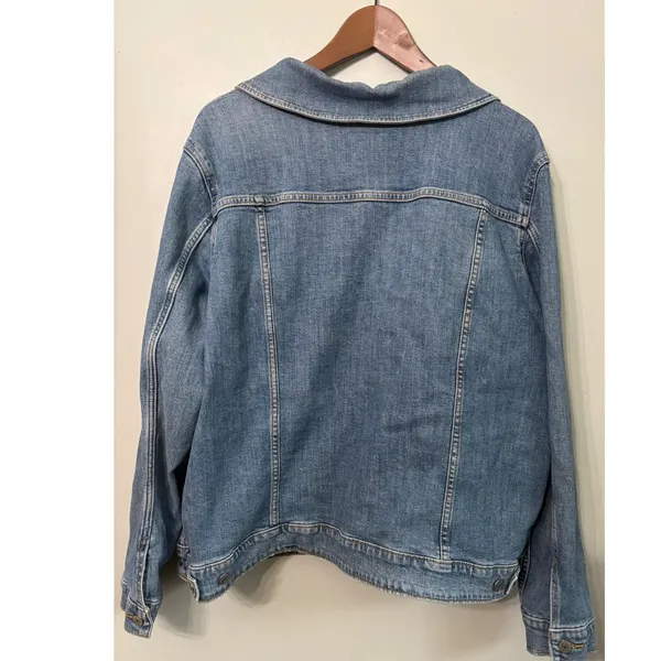 Levis Denim Trucker Jacket Womens 3X Blue Medium Wash Button Front Jean Coat - Image 5