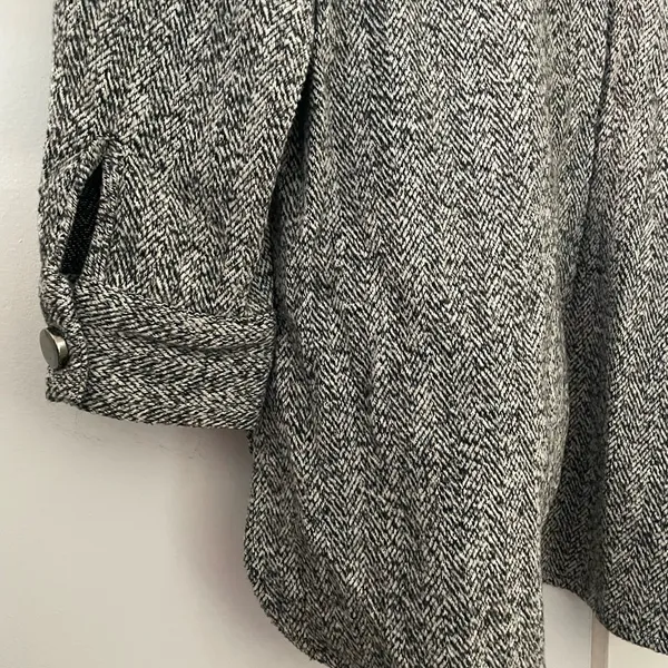Zara Gray Button-Up Shirt - Image 10