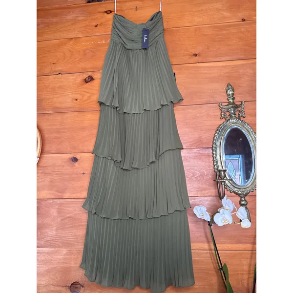 NWT Lulus Seriously Sensational Olive Strapless Tiered Maxi Dress Gala Size M - Image 2